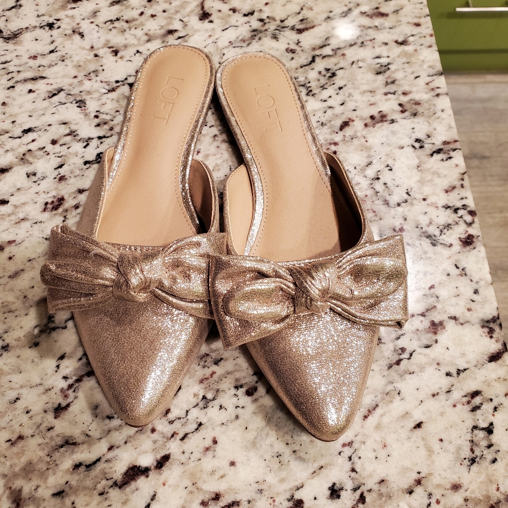 Loft ann Taylor shoes golden